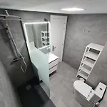 Modern 3 Bedroom Luxury In טורמולינוס