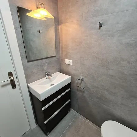 Modern 3 Bedroom Luxury In Apartment
