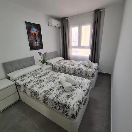 Apartment Modern 3 Bedroom Luxury In
