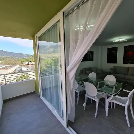 Modern 3 Bedroom Luxury In Apartment